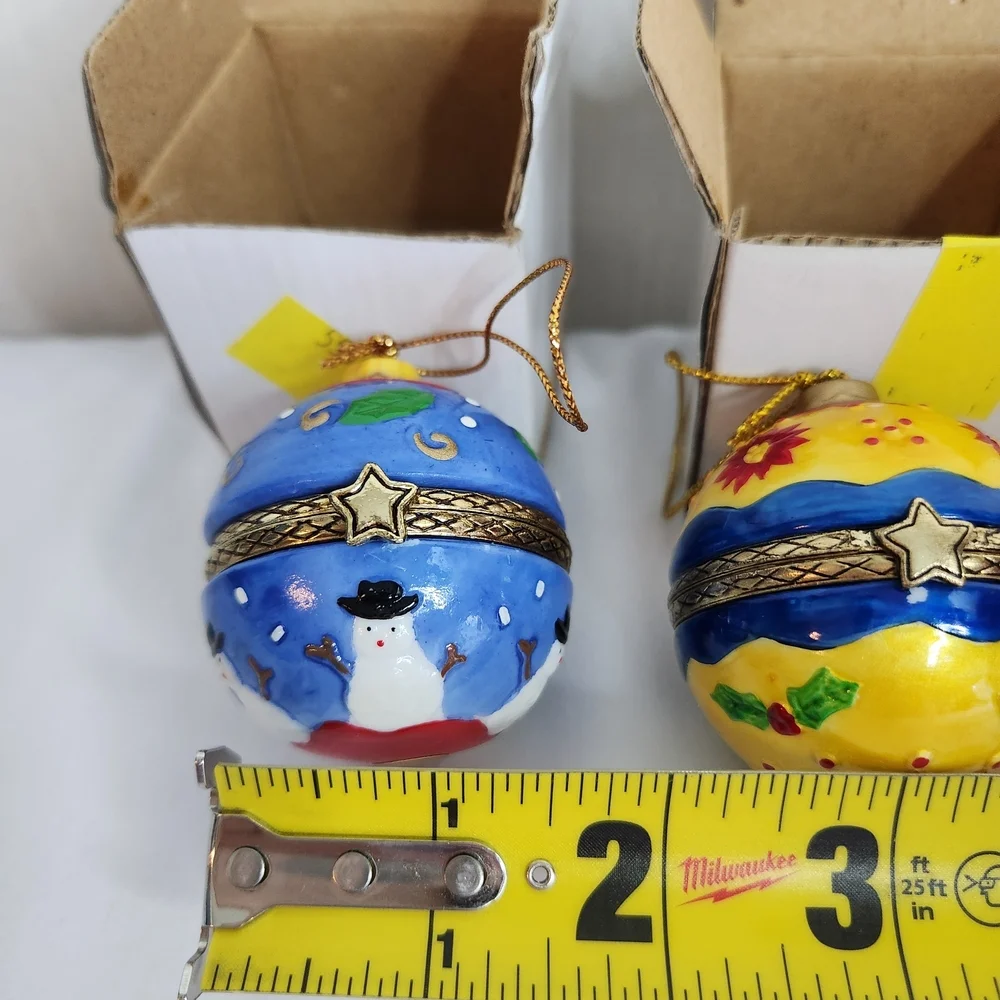Vintage Ornament Duo Hinged Porcelin Boxes - Blue and Yellow. Flag/Snowman - Picture 4 of 6
